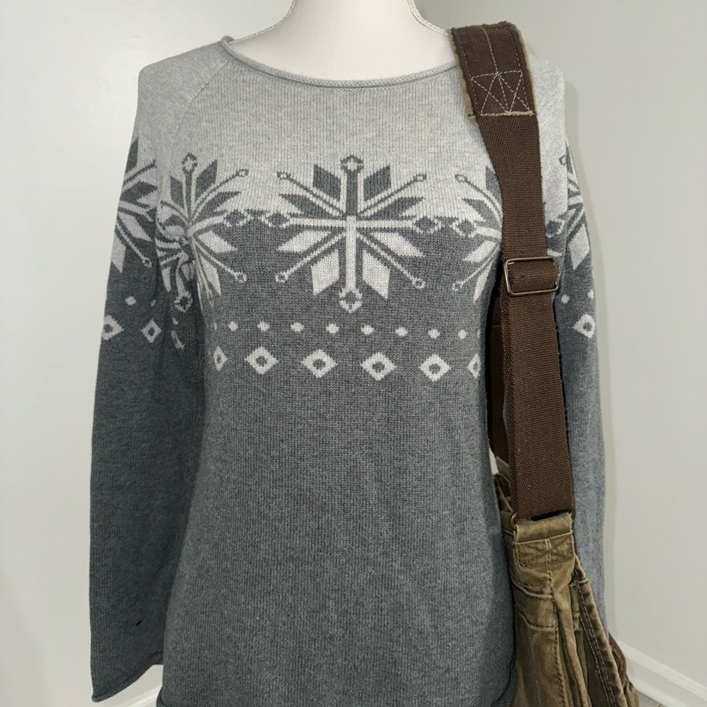 Eddie Bauer Women’s Nordic Fair Isle Grey Snowflake Sweater Size XS